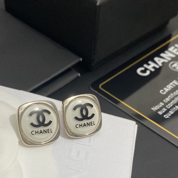 Ch**el earrings